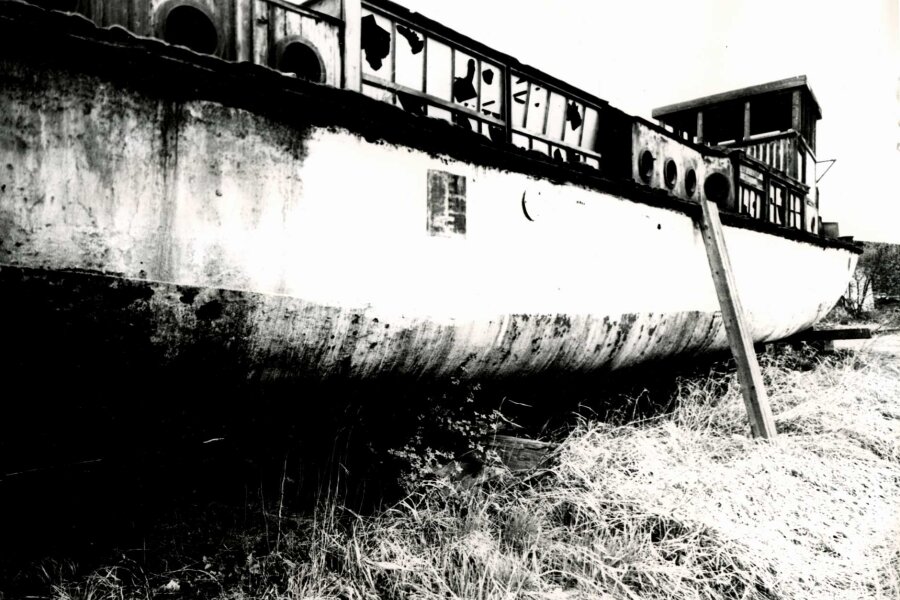 Foto Jakub Rudolf Duda, Holečkova 91, Praha 5; cyklus „Portrét staré lodi“